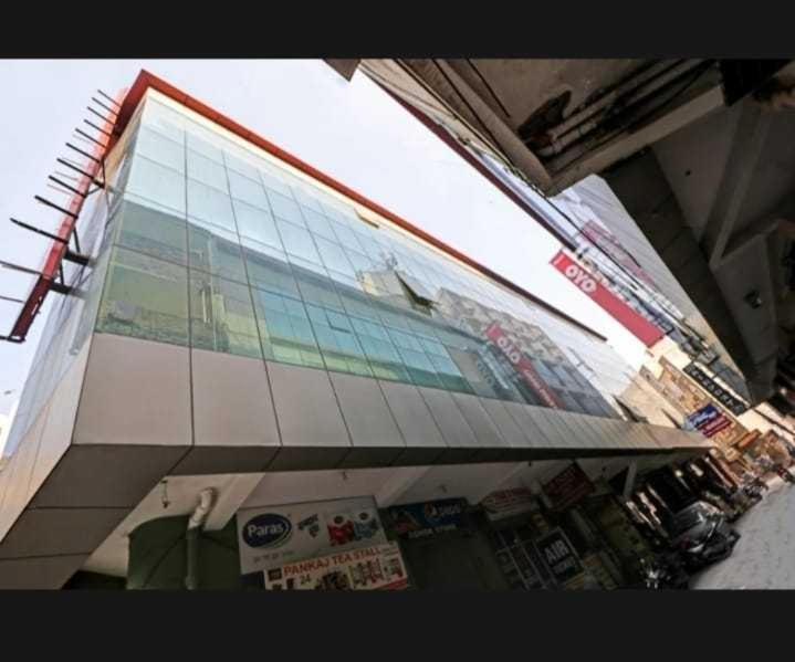 Super Hotel O Global New Delhi Bagian luar foto
